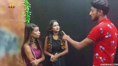 Cameraman Season 01 Episode 01 Uncut (2023) 11UpMovies Hindi Hot Web Series - olgasharova - sanandabanerjee - chandrimabanerjee - gargikhakhalary - priyagamre - bhartijha - leenasingh - prajaktajahagi