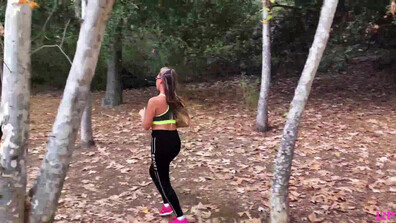 Jessicas Temptations Naughty Jogger Hookup - pov - blowjob - amateur