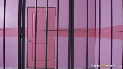 MadisonIvy Fucks prison quard - hardcore - blowjob - casplay
