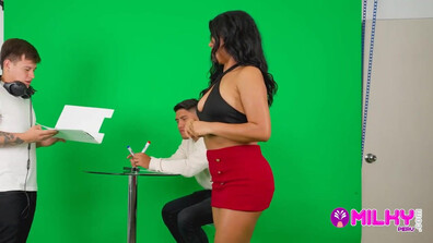 MilkyPeru – Dos Vergas Para La Cachonda Roxy Hot - latin - spanish - blowjob