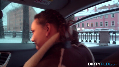Olivia Trunk Picking Her Up So She Blows His Rod - slim - djdj