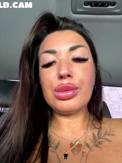 Freaky College Girl Flashes Pussy in Car Closeup - car - tease - college - pussy flash - tattoo - plump lips - brunette - solo - amateur - webcam