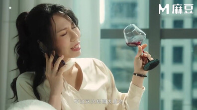 AMAZING Yi Ruo, Liang Mi MD A married deliverywoman delivers goods to his door - babe