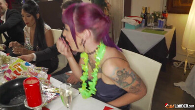 party with bubble butt whores - party - with - bubble - butt - whores