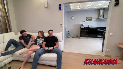 Kisankanna1 Cuckold Looks At His Wife With Another - amateur - cuckold - hardcore