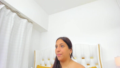 elianaasuarez 2026 01 11 00h17m59s - webcam