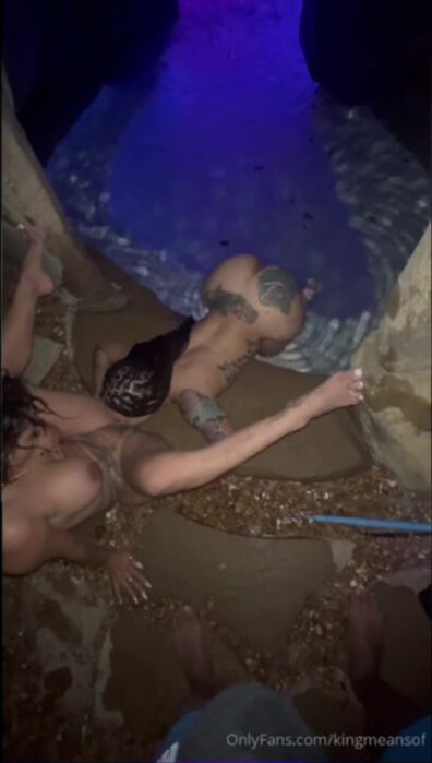 threesome in the jacuzzi - big ass - big tits - blowjob - sex - fuck