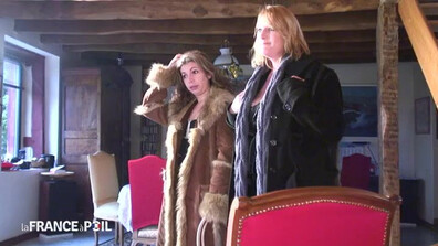 Isabelle & Kelly A group of friends fuck and suck on a sunny afternoon - milf - mature - big ass - blowjob