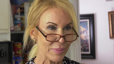Milf loves younger cock - 4k - 4k porn - milf - gilf - blonde