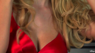 Natalia Starr – Going To Town - solo - babe - softcore