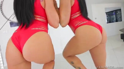 Romi rain curvaceous Anal - brunette - hardcore - anal
