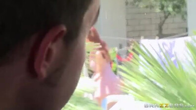 The Neighborhood Hussy - anal