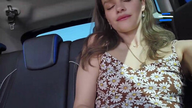 Solo female fingering her pinkish cootchie in public, super hot and sexy! - sweet - public - girl masturbating - public masturbation - amateur - pink pussy - orgasme - hardcore - the clitoris - short dress