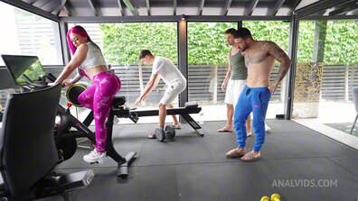 Hayley Quinn Gangbang - dp - tattoo - busty - milf