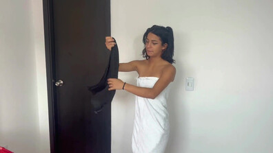 Juliana Palvin Sorprendo a Mi Hermanastra Con Mi Camisa Puesta, La Desvisto y La Co - juliana palvin - sorprendo a mi hermanastra con mi camisa puesta - la desvisto y la cojo muy rico