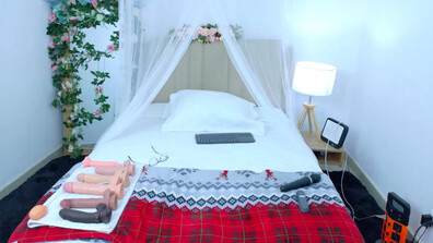foxxy lov 2025 12 26 23h51m21s - webcam