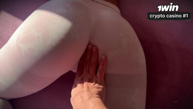Encontrei minha meia irmã com uma bunda grande na minha cama outra vez mais quente - bras - latina - bubble butt - fitness girl - stepsister - hardcore - gym - academia - taboo - workout