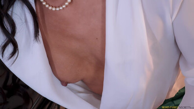 Izi Blu Hot MILF 4 - milf