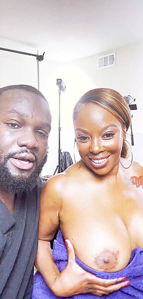 SemajXL - Massage BTS Huge Tit Ebony Yum The Boss Semaj - ManyVids - massage - ebony - bbc - interracial - blowjob - big dick - pov