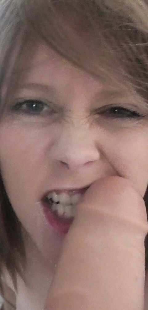 Sydney Harwin - Chapter One - ManyVids - virtualsex - solo - taboo - dirty talk - mind fuck - blowjob - impregnation