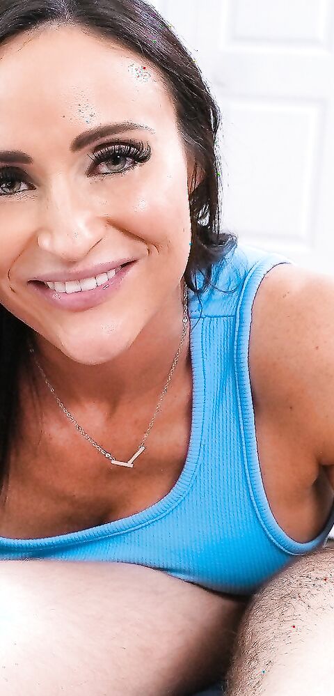 Alyssia Vera - Stepmom Shows Him How To Do It - FilthyKings - FilthyKings - stepmother - big tits - big dick - tits - deepthroat - facial - threesome - blowjob - milf