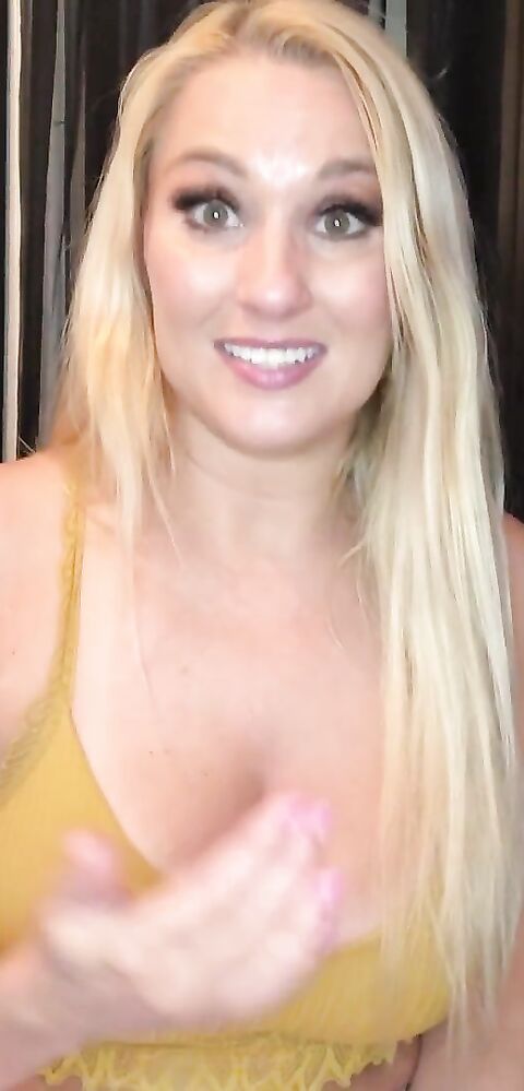 Julia Robbie - Step Mom Wants Your Paycheck - ManyVids - stepmother - blonde - milf - solo - dirty talk - pov - fetish - big tits