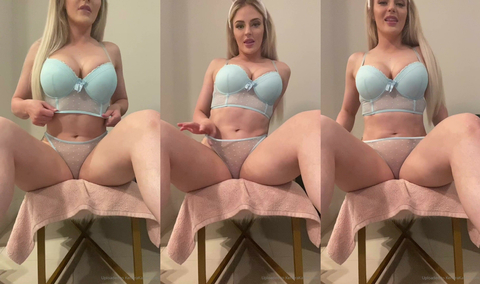 Kendra Karter Masturbating In Bunny Ears