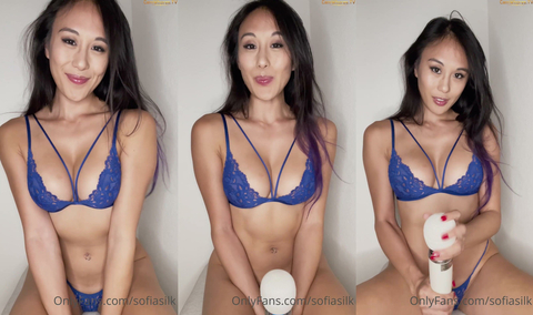 Sofia Silk Has Fun With Her Vibrator