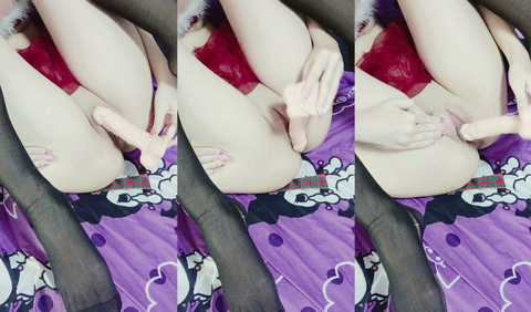 Star Ming Pleasures Herself With A Dildo