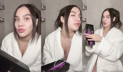 The Daily Dolly Masturbating After Shower