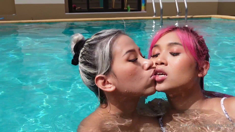 Ninacola Threesome Pool Fuck