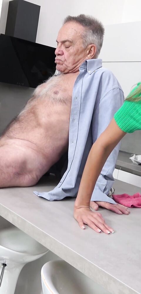 Step-mom and Step-grandparents - FamilyScrew - FamilyScrew - stepmother - taboo - blowjob - big dick - deepthroat - czech