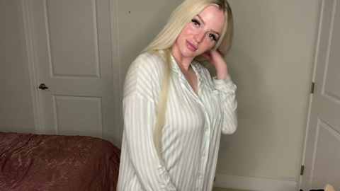 Kendra Karter Pyjama Tease