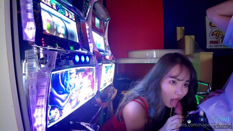 Naomiii Channel Sucks Your Small Dick While You Gamble