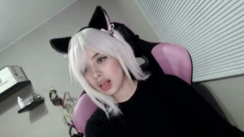 Sherryshen Masturbating In Her Chair