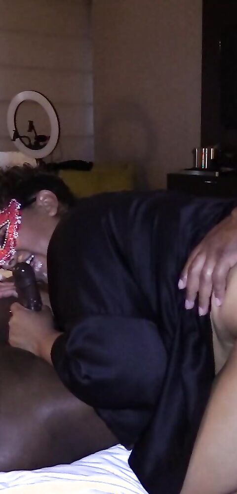 BullBang - Masked Midnight Train In Vegas - ManyVids - public - bbc - blowjob - big dick - big ass - pov - deepthroat - interracial