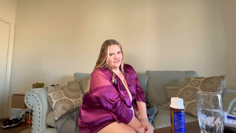 Fatavapie Worshipping Mommys Big Soft Ass