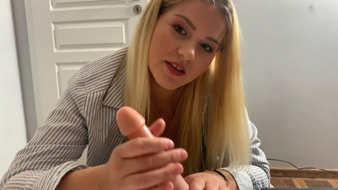 HugeBoobsErin Mommy Caught You Masturbating