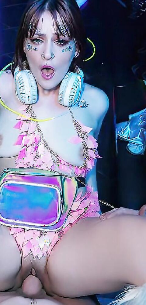 Cleo Moon - Silent Disco Party - LetsPostIt - LetsPostIt - blowjob - big dick - big tits - pov - deepthroat - virtualsex