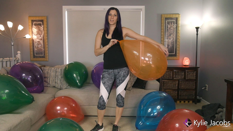 Kylie Jacobs Balloon Step Mom Finds Your Balloons