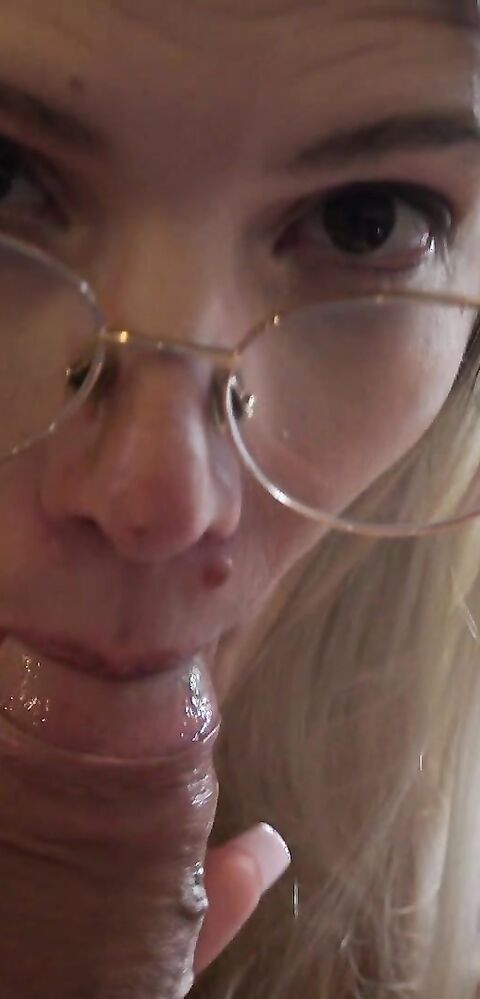 Riley Rose - Sarasota Part 3 - ATKGirlfriends - ATKGirlfriends - reverse cowgirl - piss - pussy - footjob - feet - blowjob - handjob - oil - pov