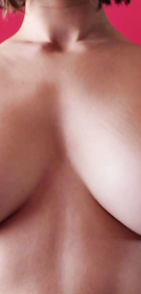 Freya Fields - Boob Worship - ManyVids - natural tits - teen - masturbation - dirty talk - virtualsex - dildo