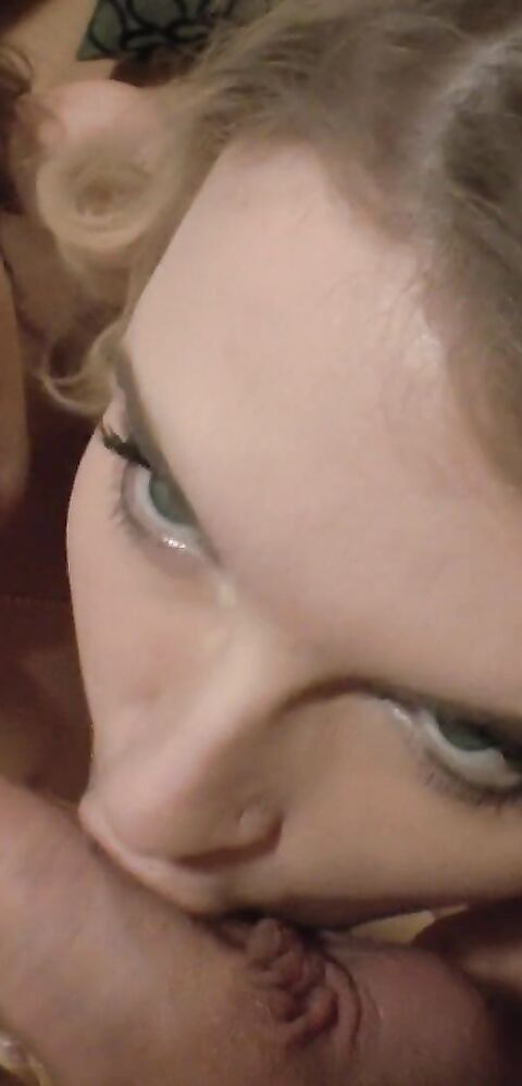 Gina Gerson - Gina Jamma Chad - 3some Sex Home Video - ManyVids - threesome - blonde - pov - small tits