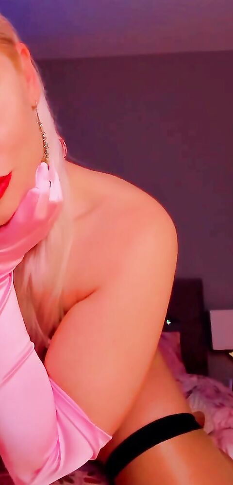 Goddess Blonde Kitty - Mesmerizing Beauty - ManyVids - blonde - milf - femdom - solo - dirty talk - big tits - fetish - virtualsex - jerk off instruction