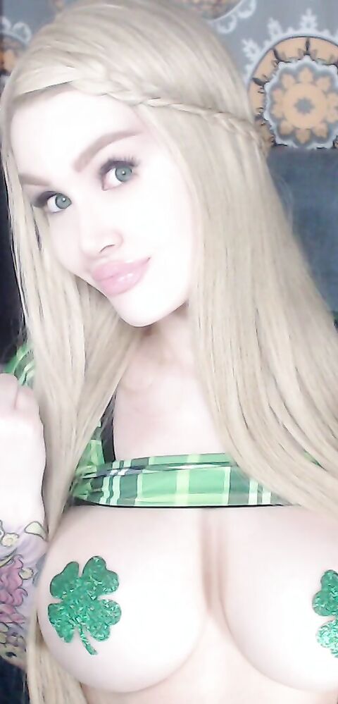 Violet Doll - Feeking Lucky - ManyVids - femdom - devot - fetish - dirty talk - pov - big tits - tattoo - solo