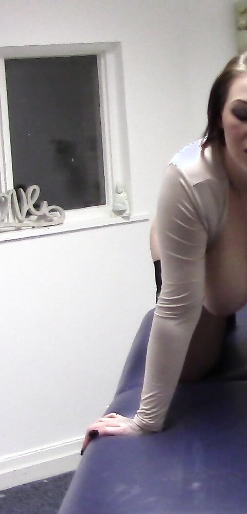 Harmony Reigns - Massage Room Teaser - ManyVids - massage - milf - pov - big dick - big tits - big ass - tattoo - deepthroat