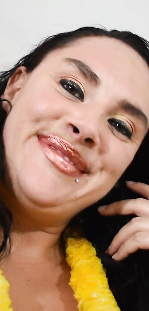 Julissa Delor - Giantess and The Little Man - ManyVids - milf - natural tits - pov - blowjob - big dick - big tits