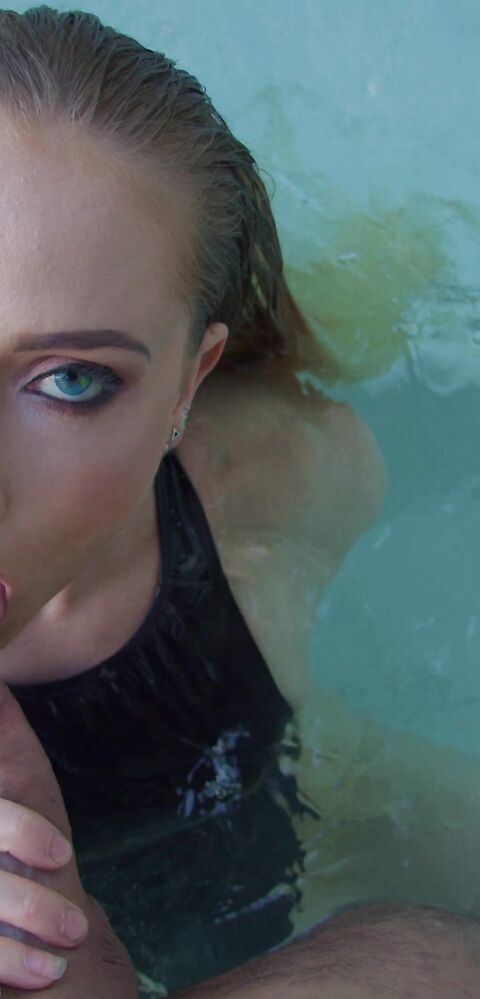 Scarlet Chase - My Sexy Blonde Roommate Sucks My Cock - ManyVids - blonde - big tits - pov - dirty talk