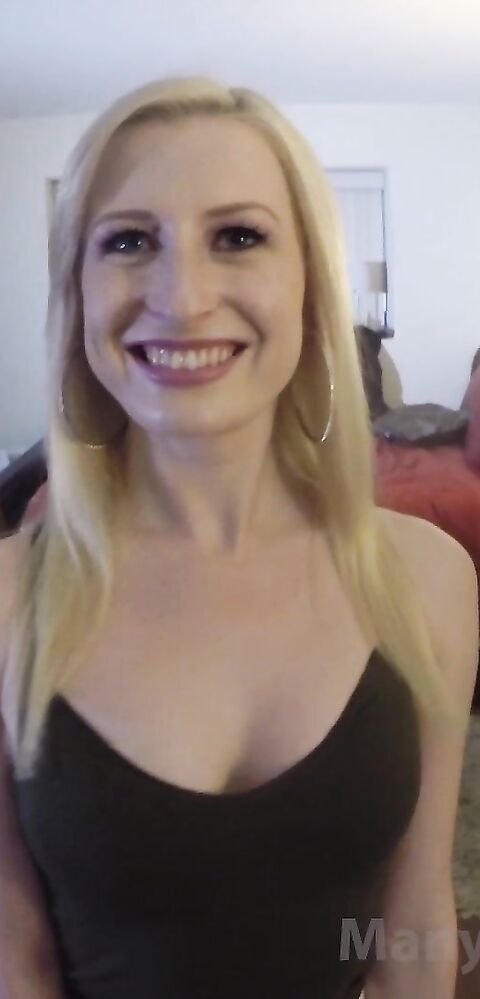 BigSeanXXX - Snow White And The Bbc Pawg - ManyVids - bbc - interracial - blowjob - big dick