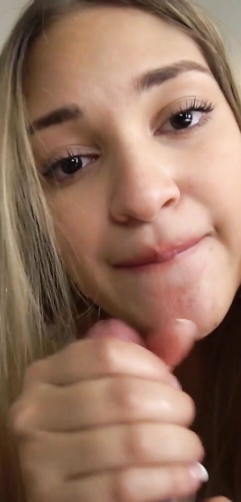 Gizelle Blanco - Practice Makes Stepsis Perfect - SisLovesMe - SisLovesMe - stepsister - pov - teen - blowjob - stepbrother - small tits - amateur - brunette - creampie